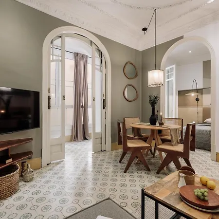 Uru - 2 Bedrooms And Balcony In De Gracia Apartamento *