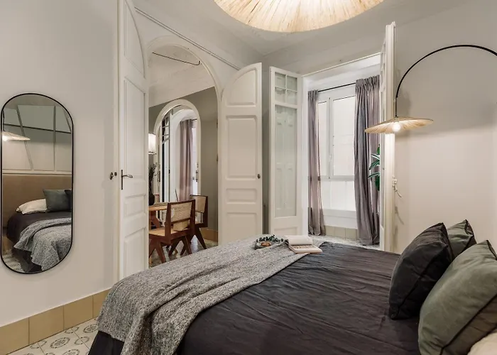 Uru - 2 Bedrooms And Balcony In De Gracia Barcellona
