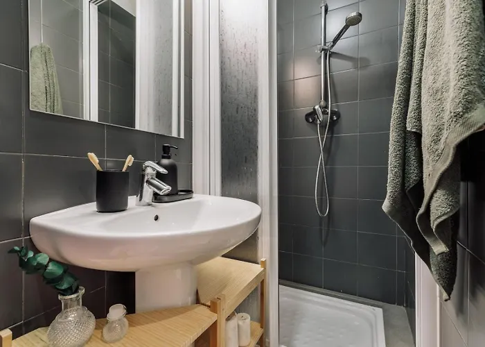 Uru - 2 Bedrooms And Balcony In De Gracia Appartamento *